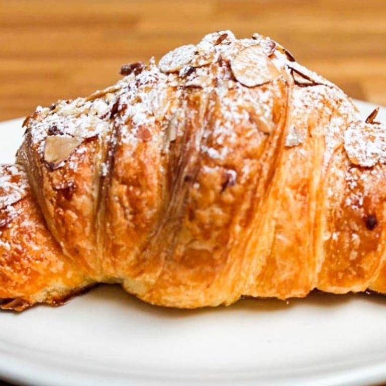 Croissant Delights: Fresh Bakery Favorites